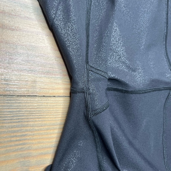 Lululemon align shine 21” black legging - Picture 4 of 5
